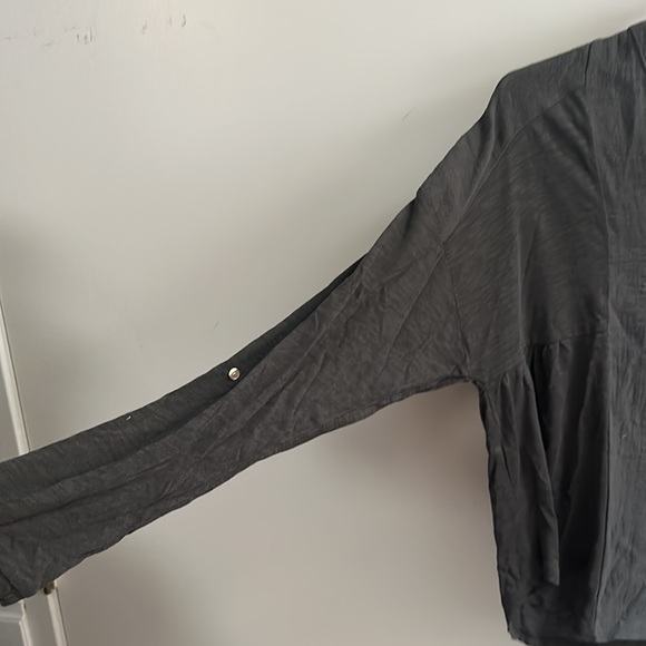 Nwt Lucky Brand blouse Xs grey - Picture 3 of 7